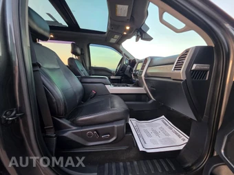2017 Ford Super Duty F-250 Lariat Crew Cab Medium Bed - miniatura 12