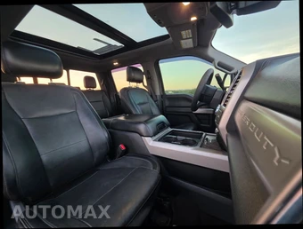 2017 Ford Super Duty F-250 Lariat Crew Cab Medium Bed - miniatura 14