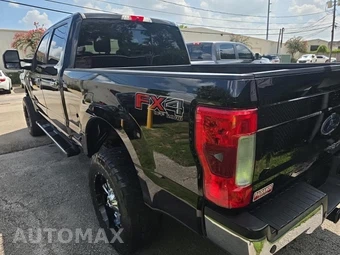 2017 Ford Super Duty F-250 Lariat Crew Cab Medium Bed - miniatura 6