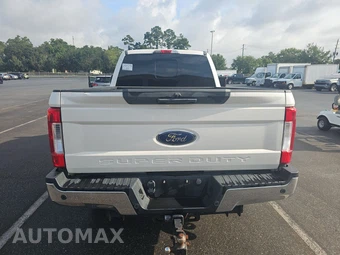 2017 Ford Super Duty F-250 Lariat Crew Cab Medium Bed - miniatura 5