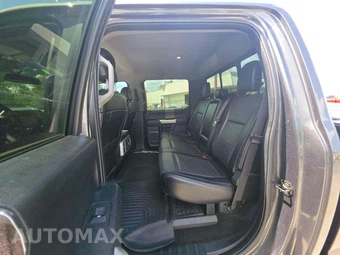 2017 Ford Super Duty F-250 Lariat Crew Cab Medium Bed - miniatura 10