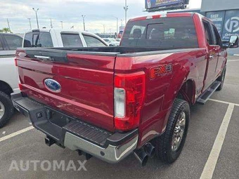 2017 Ford Super Duty F-250 Lariat Crew Cab Medium Bed - miniatura 3