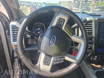2017 Ford Super Duty F-250 Lariat Crew Cab Medium Bed - miniatura 10