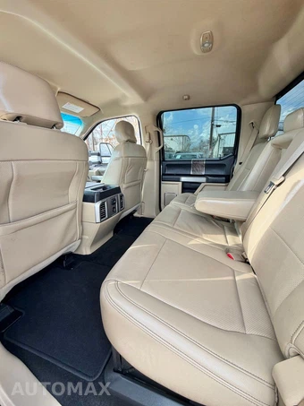 2017 Ford Super Duty F-250 Lariat Crew Cab Medium Bed - miniatura 10
