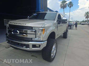 2017 Ford Super Duty F-250 Lariat Crew Cab Medium Bed