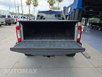 2017 Ford Super Duty F-250 Lariat Crew Cab Medium Bed - miniatura 14
