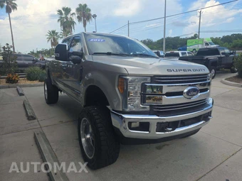 2017 Ford Super Duty F-250 Lariat Crew Cab Medium Bed - miniatura 4