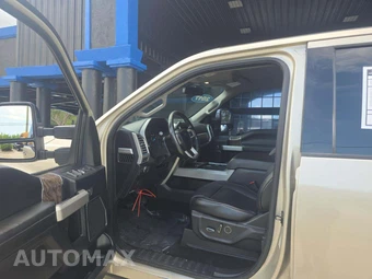 2017 Ford Super Duty F-250 Lariat Crew Cab Medium Bed - miniatura 6