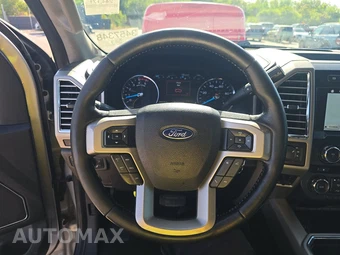 2017 Ford Super Duty F-250 Lariat Crew Cab Medium Bed - miniatura 10