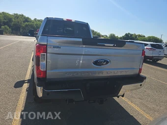 2017 Ford Super Duty F-250 Lariat Crew Cab Medium Bed - miniatura 5