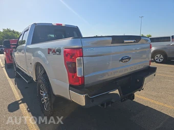 2017 Ford Super Duty F-250 Lariat Crew Cab Medium Bed - miniatura 6