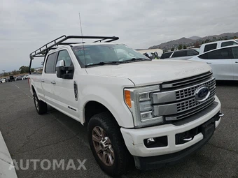 2017 Ford Super Duty F-250 Platinum Crew Cab Long Bed - miniatura 3