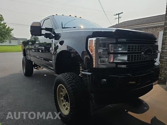 2017 Ford Super Duty F-250 Platinum Crew Cab Medium Bed - miniatura 3