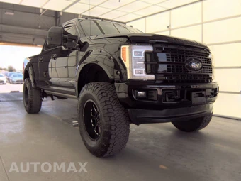 2017 Ford Super Duty F-250 Platinum Crew Cab Medium Bed - miniatura 3