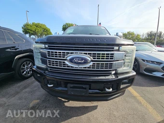2017 Ford Super Duty F-250 Platinum Crew Cab Medium Bed - miniatura 2