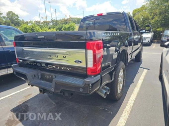 2017 Ford Super Duty F-250 Platinum Crew Cab Medium Bed - miniatura 3