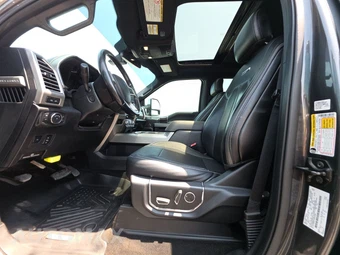 2017 Ford Super Duty F-250 Platinum Crew Cab Medium Bed - miniatura 7