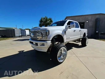 2017 Ford Super Duty F-250 Platinum Crew Cab Medium Bed