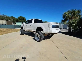 2017 Ford Super Duty F-250 Platinum Crew Cab Medium Bed - miniatura 6