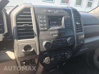2017 Ford Super Duty F-250 XL Crew Cab Long Bed - miniatura 10