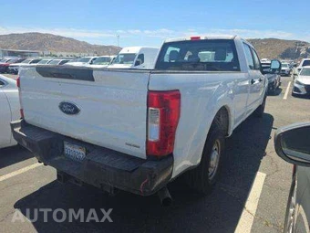 2017 Ford Super Duty F-250 XL Crew Cab Long Bed - miniatura 3