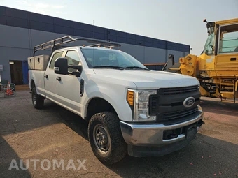 2017 Ford Super Duty F-250 XL Crew Cab Long Bed - miniatura 3