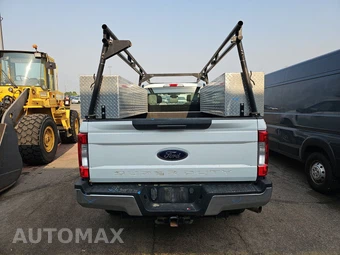 2017 Ford Super Duty F-250 XL Crew Cab Long Bed - miniatura 5