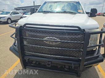 2017 Ford Super Duty F-250 XL Crew Cab Long Bed - miniatura 2