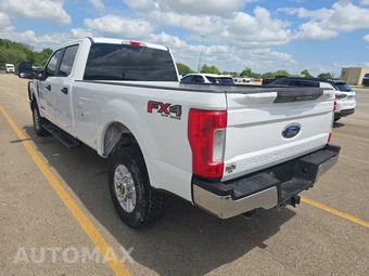2017 Ford Super Duty F-250 XL Crew Cab Long Bed - miniatura 6