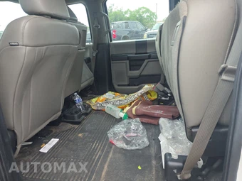 2017 Ford Super Duty F-250 XL Crew Cab Medium Bed - miniatura 13