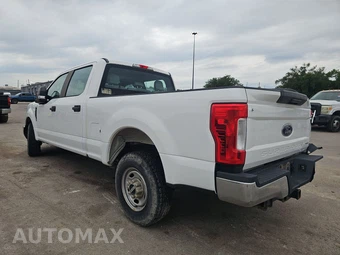 2017 Ford Super Duty F-250 XL Crew Cab Medium Bed - miniatura 6