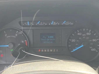 2017 Ford Super Duty F-250 XL Crew Cab Medium Bed - miniatura 12