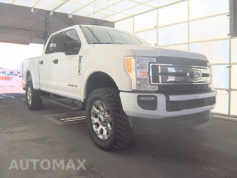2017 Ford Super Duty F-250 XL Crew Cab Medium Bed - miniatura 3