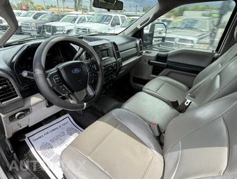 2017 Ford Super Duty F-250 XL Extended Cab Long Bed w/Rear Doors - miniatura 14