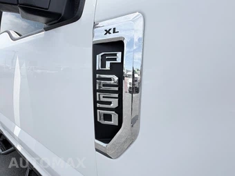 2017 Ford Super Duty F-250 XL Extended Cab Long Bed w/Rear Doors - miniatura 19