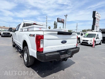 2017 Ford Super Duty F-250 XL Extended Cab Long Bed w/Rear Doors - miniatura 8