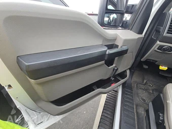 2017 Ford Super Duty F-250 XL Regular Cab Long Bed - miniatura 9