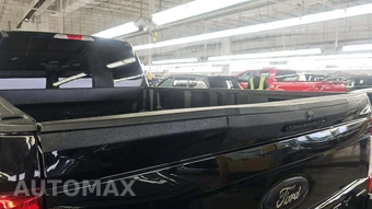 2017 Ford Super Duty F-250 XLT Crew Cab Long Bed - miniatura 30