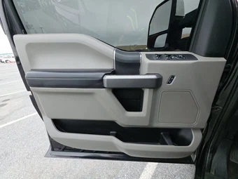 2017 Ford Super Duty F-250 XLT Crew Cab Long Bed - miniatura 9
