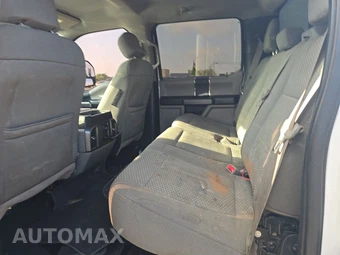2017 Ford Super Duty F-250 XLT Crew Cab Medium Bed - miniatura 13