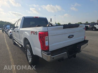 2017 Ford Super Duty F-250 XLT Crew Cab Medium Bed - miniatura 6