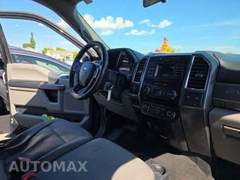 2017 Ford Super Duty F-250 XLT Crew Cab Medium Bed - miniatura 19