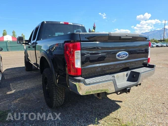 2017 Ford Super Duty F-250 XLT Crew Cab Medium Bed - miniatura 2