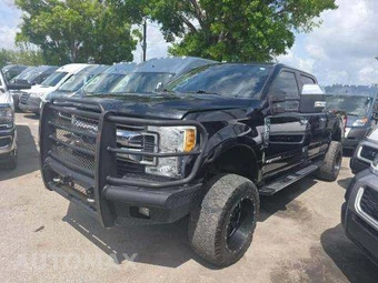 2017 Ford Super Duty F-250 XLT Crew Cab Medium Bed