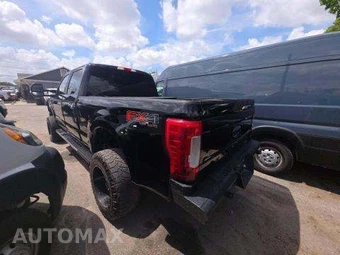 2017 Ford Super Duty F-250 XLT Crew Cab Medium Bed - miniatura 2