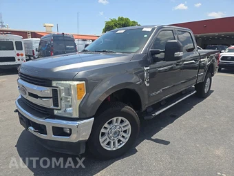 2017 Ford Super Duty F-250 XLT Crew Cab Medium Bed