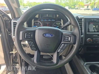 2017 Ford Super Duty F-250 XLT Crew Cab Medium Bed - miniatura 10