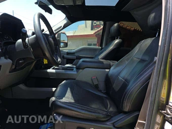 2017 Ford Super Duty F-250 XLT Crew Cab Medium Bed - miniatura 6
