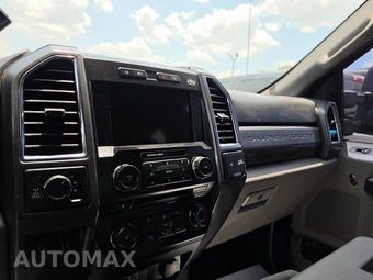 2017 Ford Super Duty F-250 XLT Crew Cab Medium Bed - miniatura 11