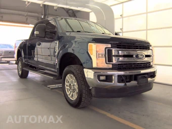 2017 Ford Super Duty F-250 XLT Crew Cab Medium Bed - miniatura 3